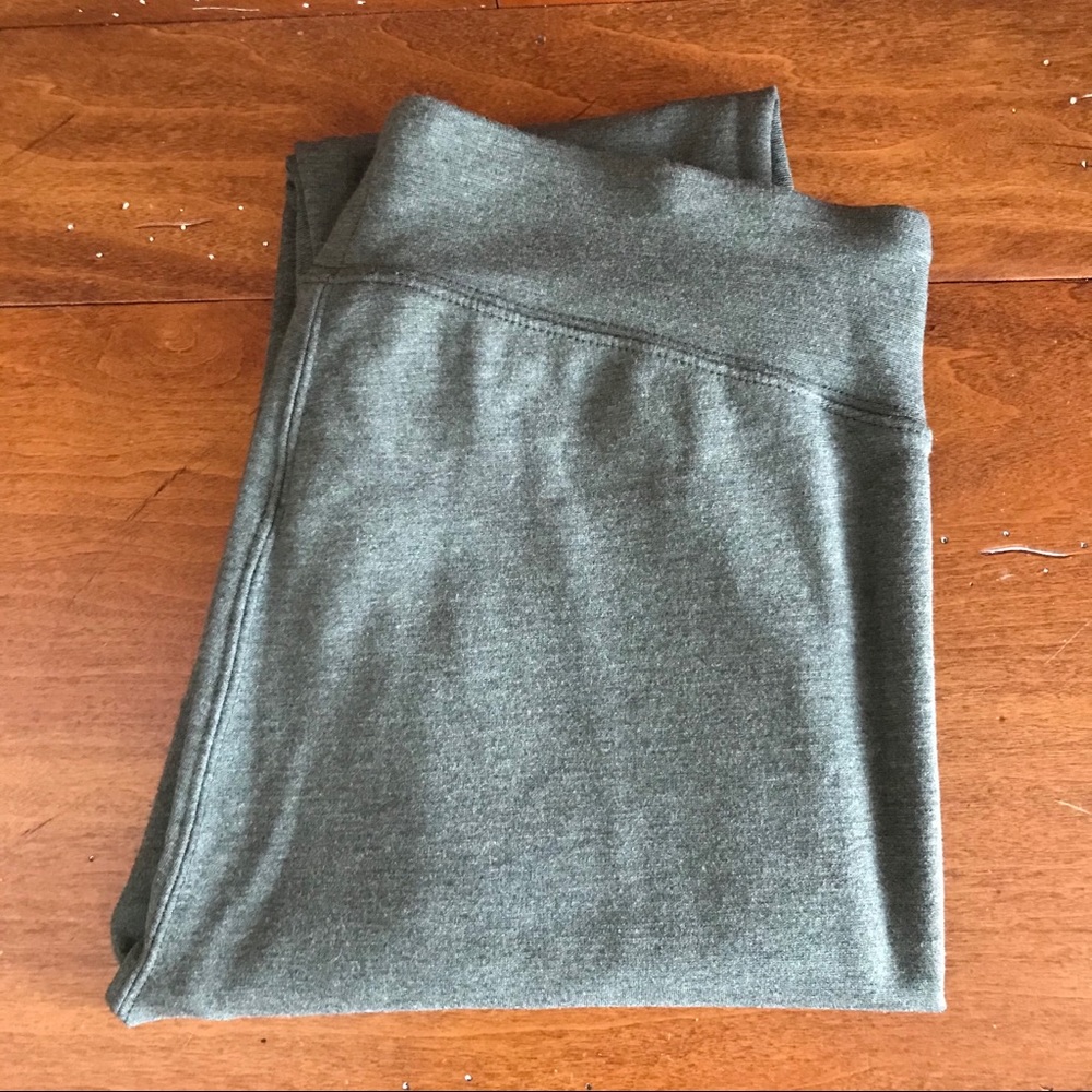 NWOT Bass leggings